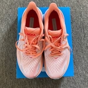 Women’s HOKA Clifton 8
